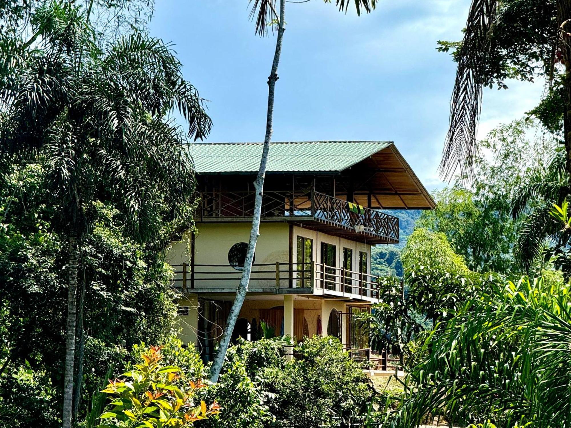 Wisdom Forest Lodge Tena Exterior foto
