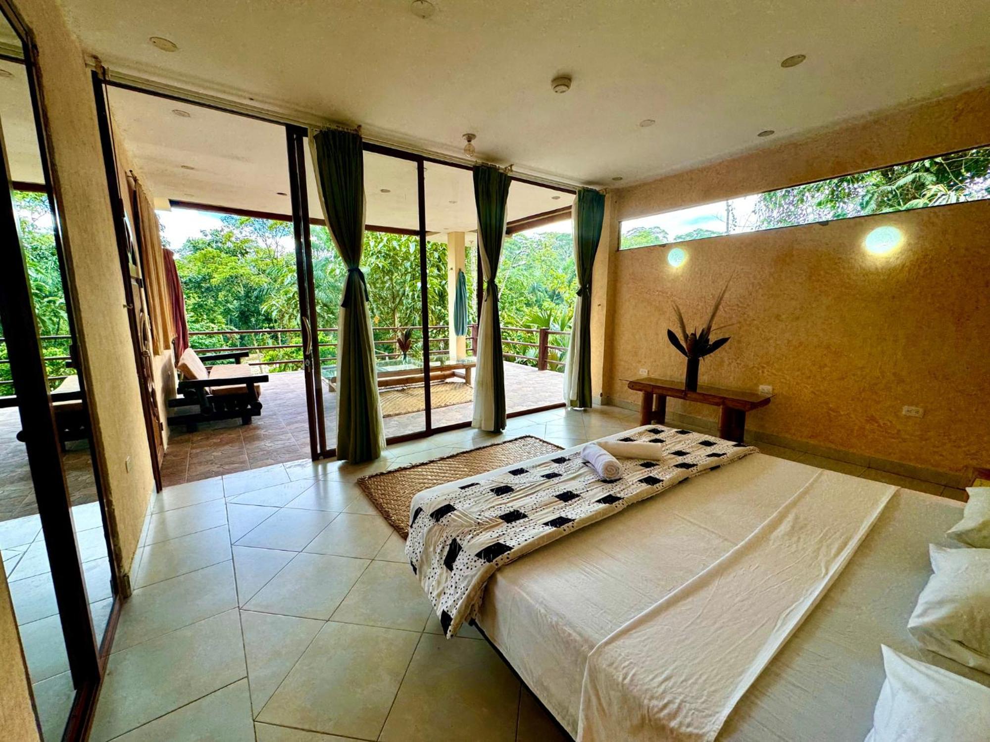 Wisdom Forest Lodge Tena Habitación foto